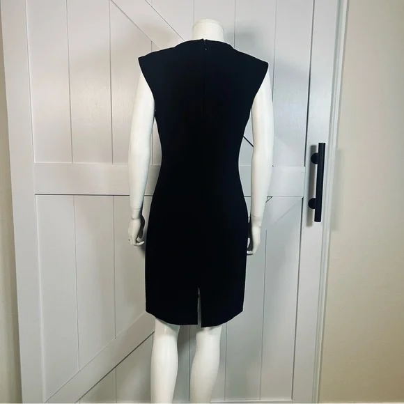 Trina Turk Veda Lace Black & White Sheath Dress. Size 8 - Picture 4 of 10